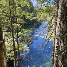 Kate Woodard, Janelle Stark - Cathlapotle Trail of 8 Falls (Lewis River)