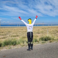 Catherine Y. Sun, Eric Y. Xin - Around Qinghai Lake (China)