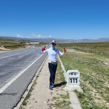 Catherine Y. Sun, Eric Y. Xin - Around Qinghai Lake (China)