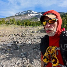 Christof Teuscher - Mt Adams Infinity Loop (WA)