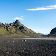 Emma Skye - Laugavegur & Fimmvorduhals Trail (Iceland)