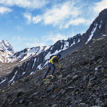 Chris Madrid, Felipe Tapia Nordenflycht - Cerro Arenas