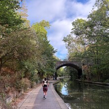 Carina Mackinger, Christoph Mackinger - Regent's Canal (UK)