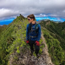Dylan Cotton, Rozie Breslin, Nandor Szotak - Wai'anae Summit Trail (HI)