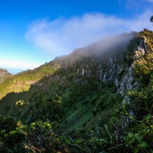 Dylan Cotton, Rozie Breslin, Nandor Szotak - Wai'anae Summit Trail (HI)