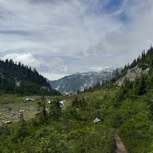 Courtney Clifton - Alpine Lakes Grand Tour (WA)