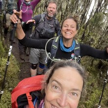 Lindsey Churchill (aka Bell), Kelly Saunders, Dagne Taylor, Stuart Holmes, Joseph Mrope, Gaudence Lekule, Victor Oisso, Razack Buu - Kilimanjaro (Tanzania)