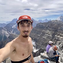Adrien Sapina - Mount Niblock-Whyte Traverse (AB, Canada)
