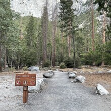 Sara Aranda - Yosemite Falls Trail (CA)