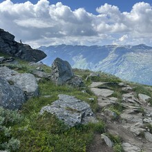 Ashley Russell, Silje Skorve Skarpeid - Dronningstien / The Queen's Trail (Norway)