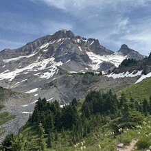 Hayley Dukatz - WyEast (Mt Hood) Sandy Glacier Traverse Loop (OR)