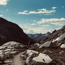 Jessica Wicks, Matt Velinder - John Muir Trail via Whitney Portal (CA)