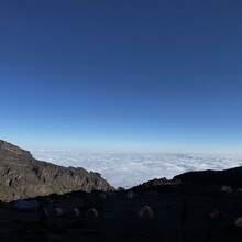 Lindsey Churchill (aka Bell), Kelly Saunders, Dagne Taylor, Stuart Holmes, Joseph Mrope, Gaudence Lekule, Victor Oisso, Razack Buu - Kilimanjaro (Tanzania)