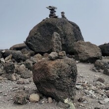 Lindsey Churchill (aka Bell), Kelly Saunders, Dagne Taylor, Stuart Holmes, Joseph Mrope, Gaudence Lekule, Victor Oisso, Razack Buu - Kilimanjaro (Tanzania)