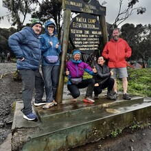 Lindsey Churchill (aka Bell), Kelly Saunders, Dagne Taylor, Stuart Holmes, Joseph Mrope, Gaudence Lekule, Victor Oisso, Razack Buu - Kilimanjaro (Tanzania)