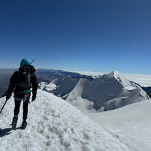 Karina Carsolio, Hillary Gerardi - Illimani Normal Route